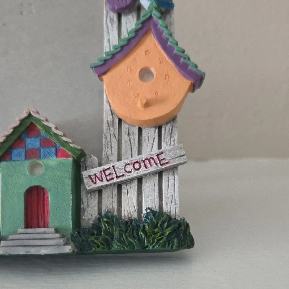 Wooden Picture Frame With Birdhouses